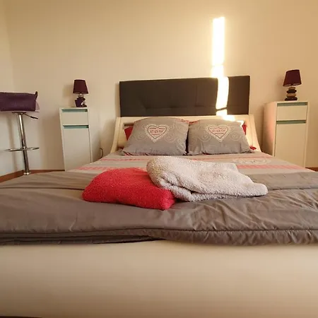Grande Maison Avec Jardin, Animaux,au Calme Homestay Yviers
