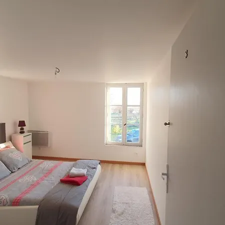 Grande Maison Avec Jardin, Animaux,au Calme Séjour chez l'habitant *