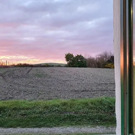 Grande Maison Avec Jardin, Animaux,au Calme Homestay *