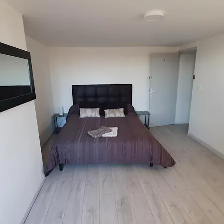 Grande Maison Avec Jardin, Animaux,au Calme Homestay szállás