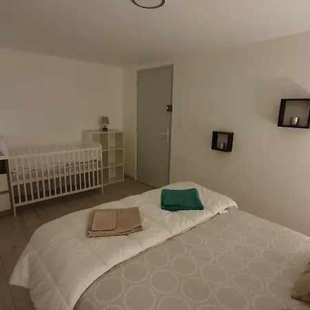 Grande Maison Avec Jardin, Animaux,au Calme Homestay szállás Yviers