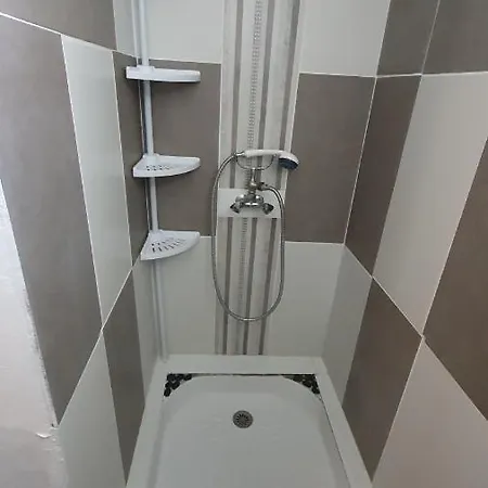 Grande Maison Avec Jardin, Animaux,au Calme Homestay szállás *