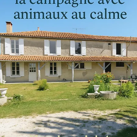 Homestay szállás Grande Maison Avec Jardin, Animaux,au Calme Yviers